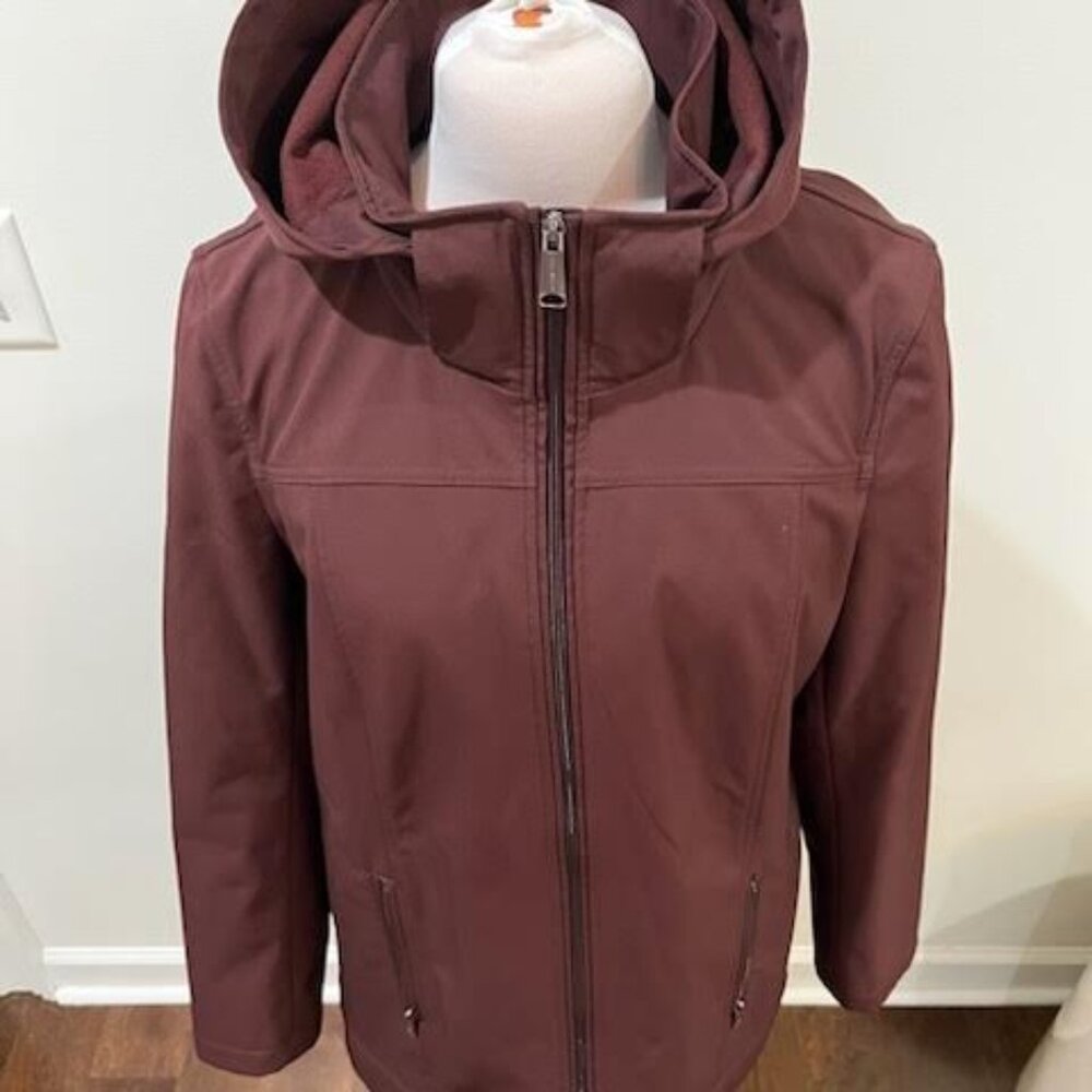 Andrew Marc Burgundy Hooded Softshell Jacket Water Repellant Stretch Sz XL